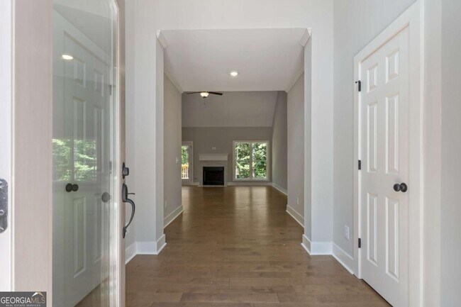 Foto del edificio - 380 Ansley Dr
