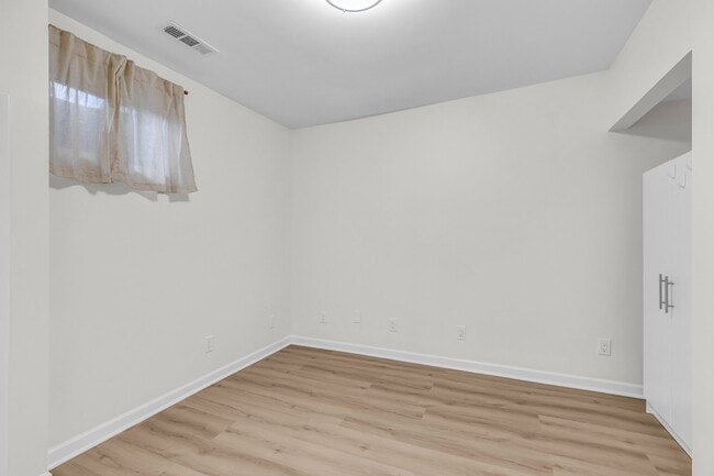 Photo - 5338 Anchor Ct (Fairfax, VA) Townhome