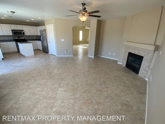 Foto del edificio - 3 br, 2.5 bath House - 10228 ABANO COURT