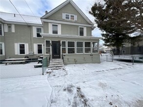 Building Photo - 818 Myrtle Ave