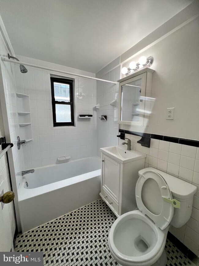 Foto del edificio - 2141 I St NW