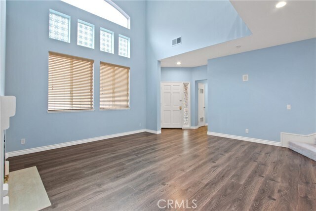 Foto del edificio - 738 Orchard Loop