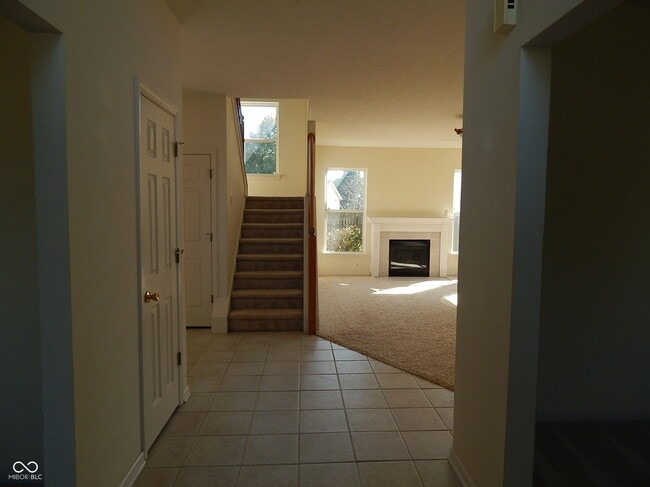 Building Photo - 12631 Geist Cove Dr