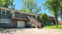 Foto principal - 405 S Forest Ave