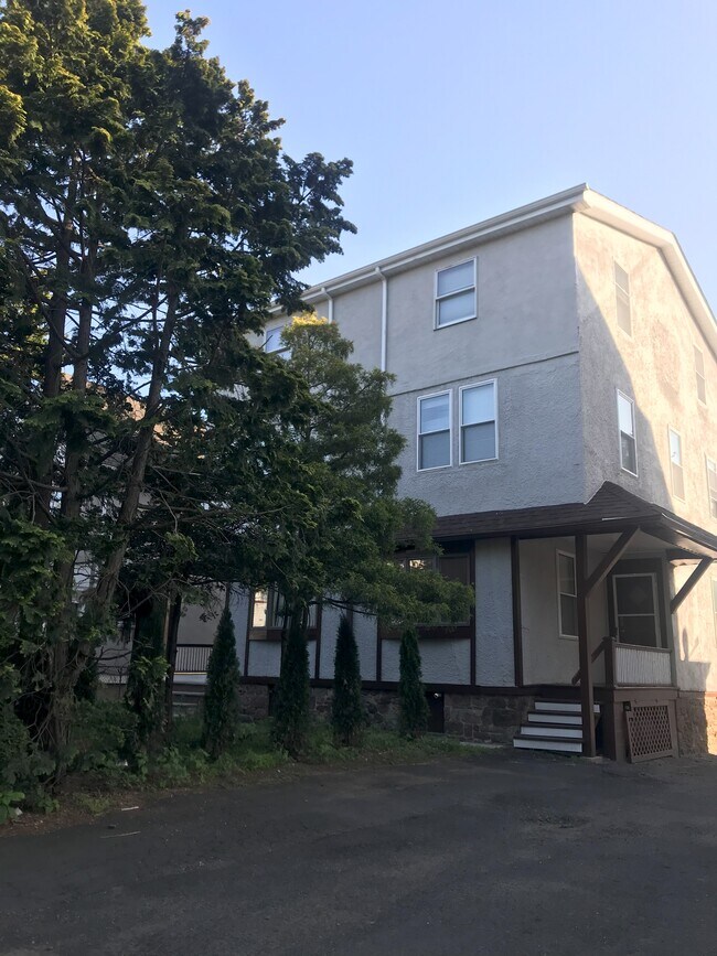 Frente de la casa - 284 Irvington Ave