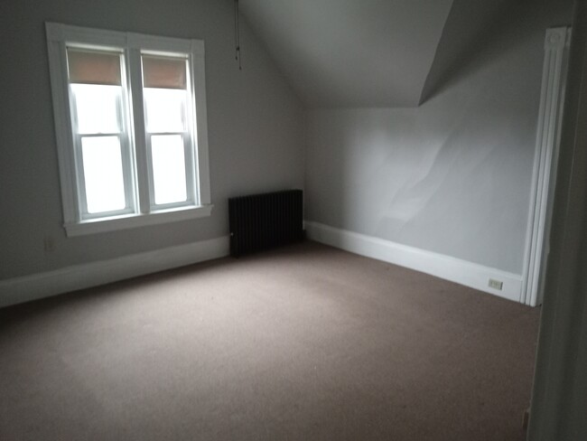 Living room - 380 S Franklin St