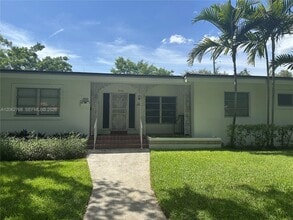Building Photo - 5340 Orduna Dr