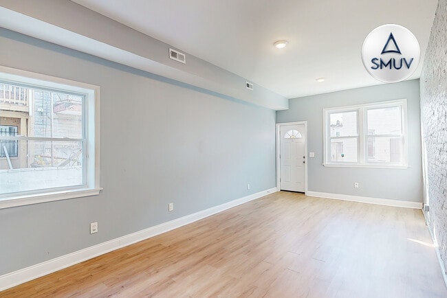 Building Photo - 501 N Belnord Ave