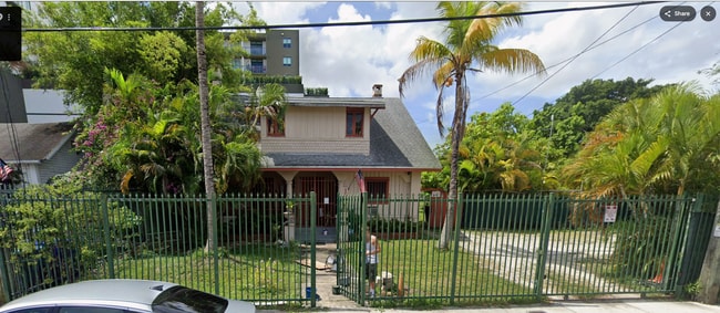 Building Photo - 154 NE 23rd St