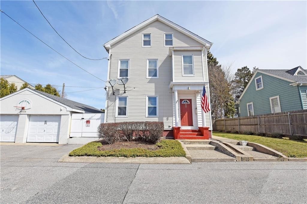 Primary Photo - 50 Reynolds St