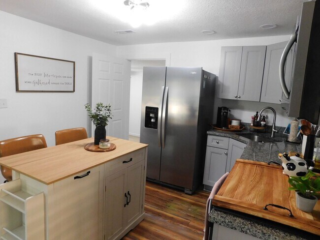 Foto del edificio - 3 bedroom 2 bath in Elizabeth City