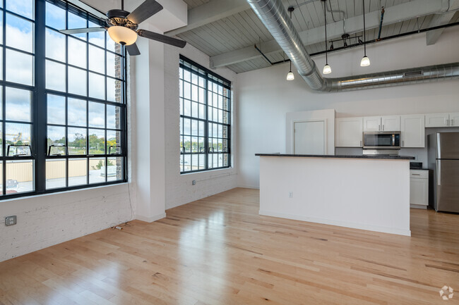 2HAB, 1BA - 1.349 ft² - Badger State Lofts