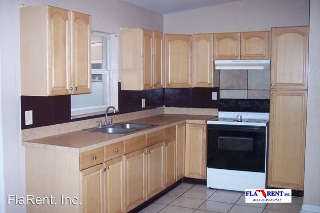 Building Photo - 950 N Triplet Lake Dr