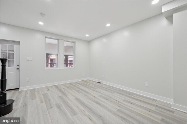 Foto del edificio - 6055 Allman St