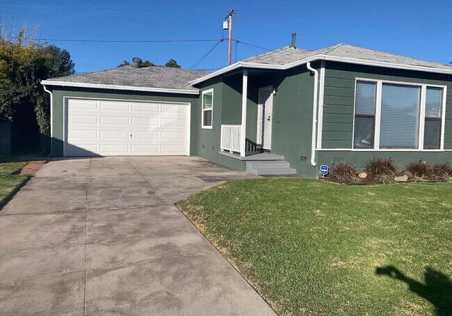 Building Photo - 5349 Blanco Way