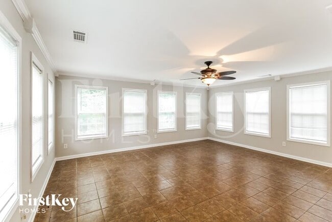 Building Photo - 836 Crystal Meadow Dr