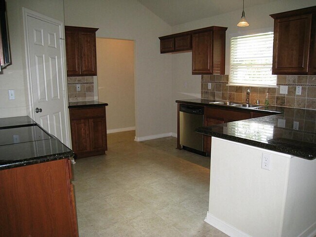 Building Photo - 93 Paradise Valley Dr