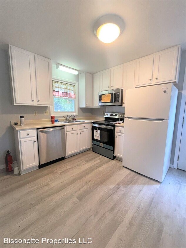 Building Photo - 3 br, 1 bath House - 166 Sandra Circle