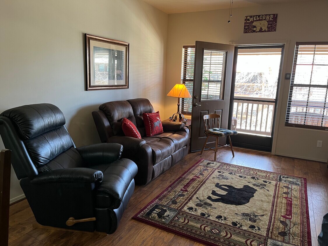 2361 Quarter Horse Trl Unit 232, Overgaard, AZ 85933 Condo for Rent