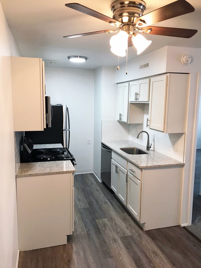 Skyview Manor 1510 Newman Ave Lakewood, OH