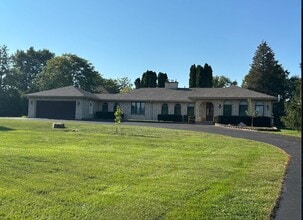 Building Photo - 406 S Lauder Ln