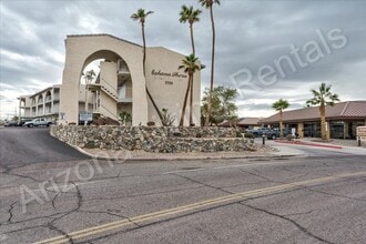 Building Photo - 1720 Bahama Ave