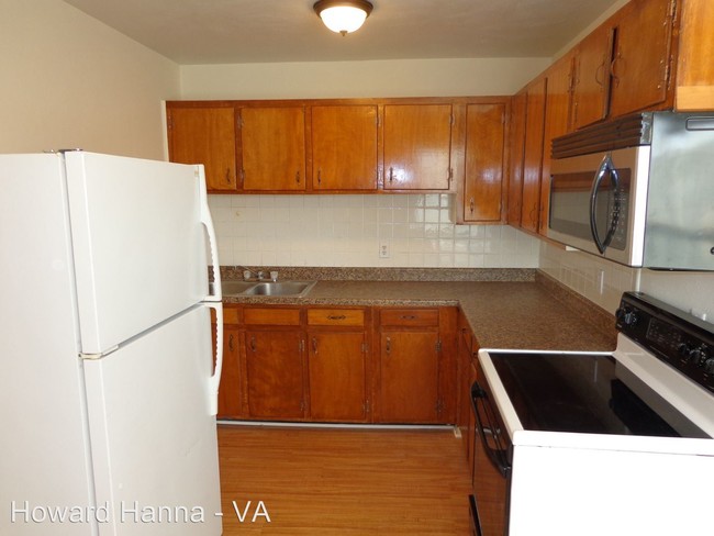 Foto del edificio - 9611 1st Bay St