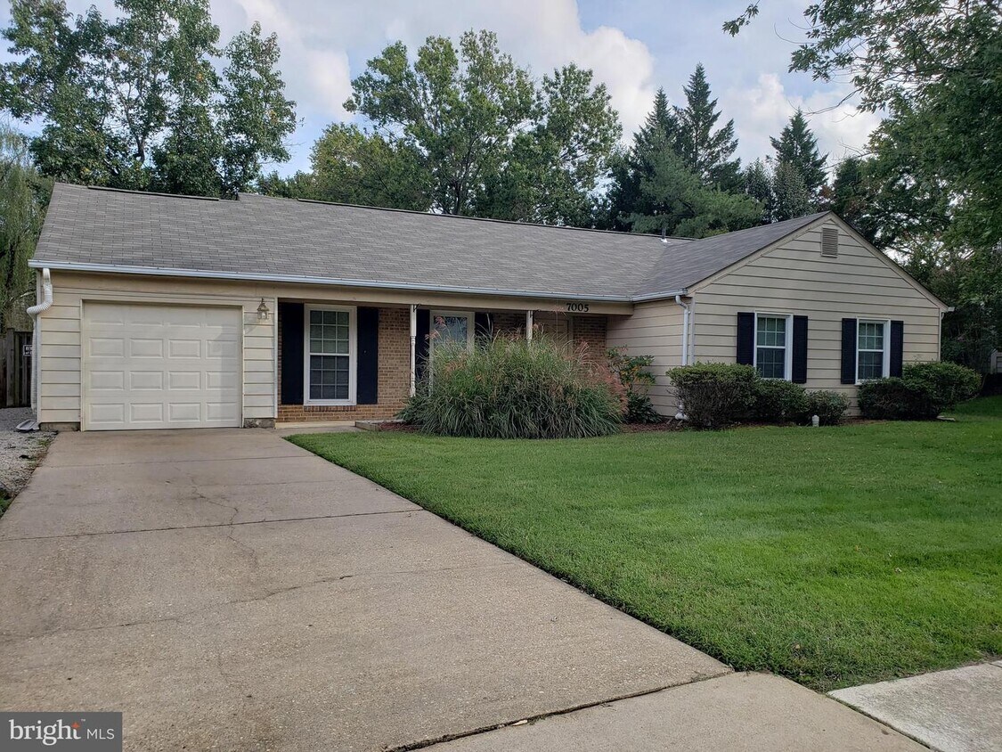 Primary Photo - 7005 Whetstone Rd