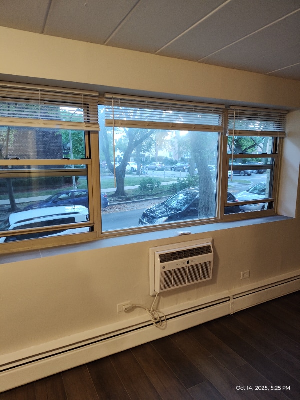 Photo - 7301 N Ridge Blvd Apartment