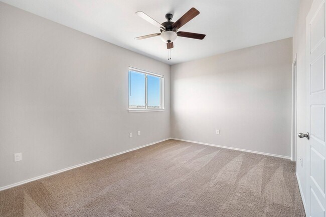 Foto del edificio - 3 Bedroom, 2 Bath Duplex in Georgetown