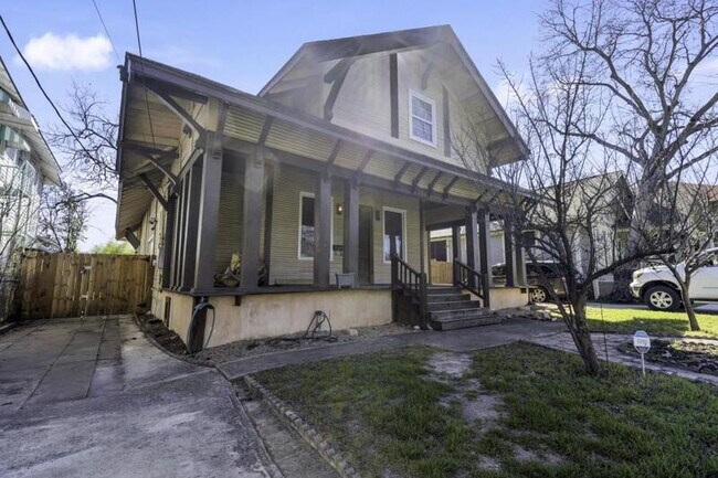 Building Photo - 222 Wilkens Ave