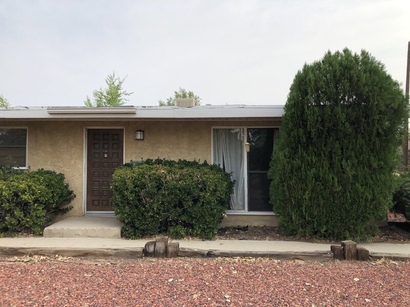 Foto principal - 2301 1/2 Nathan Ave