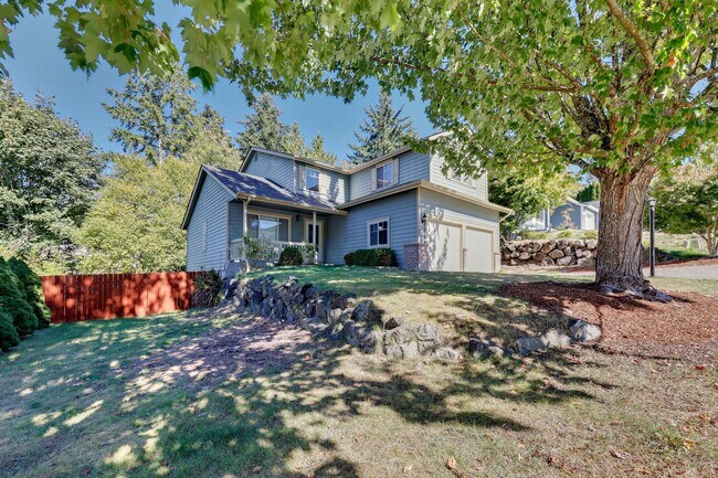 Foto del edificio - Highly Desirable Home in Ridgetop Communit...