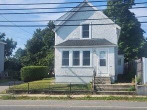 Building Photo - 347 Lancaster St