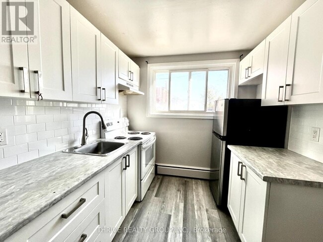 Building Photo - 1 Balfour Pl