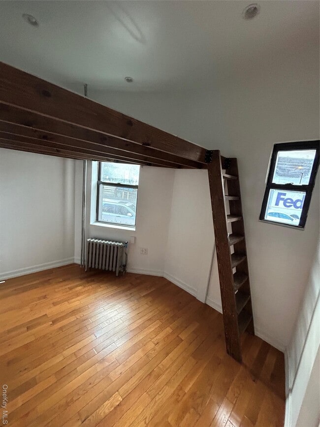 Foto del edificio - 151 Kingsland Ave