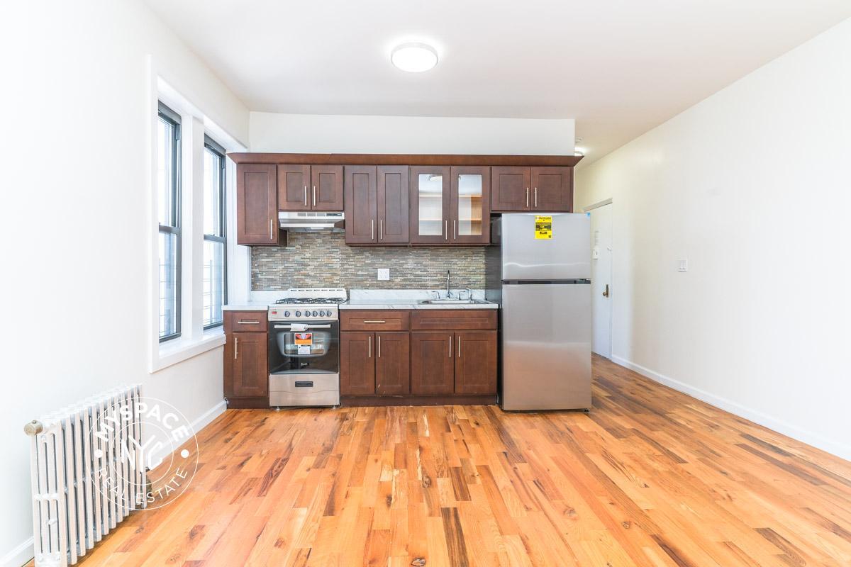 Primary Photo - 1497 Carroll St