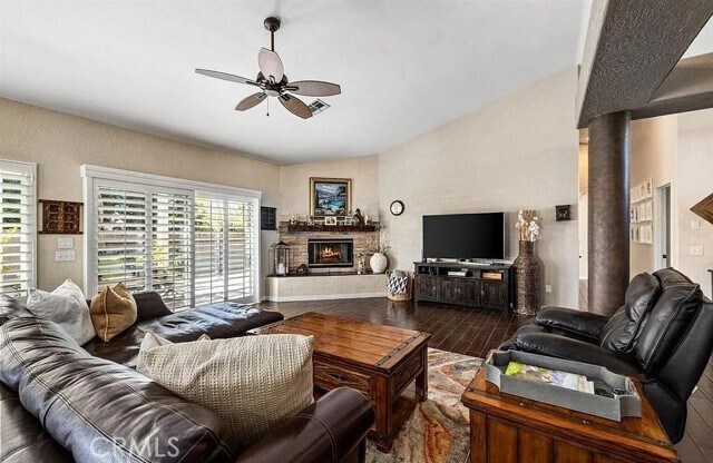 Building Photo - 44605 Pala Cir
