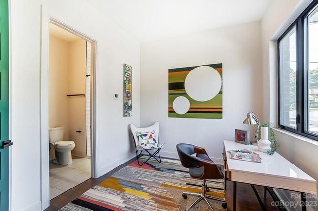 Foto del edificio - 823 E 36th St