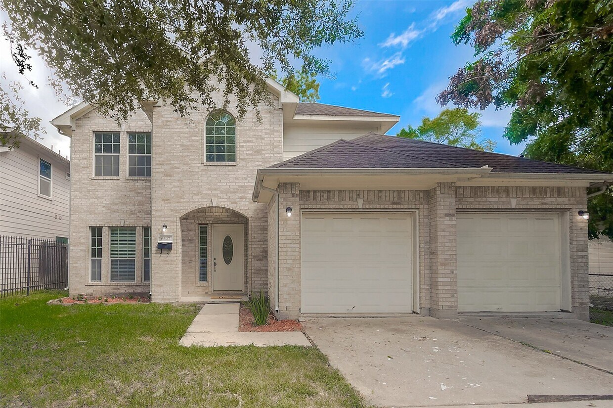 Foto principal - 6507 Sidney St