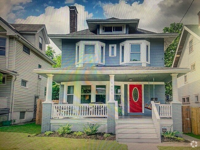 Building Photo - 1611 Clarewood Ave