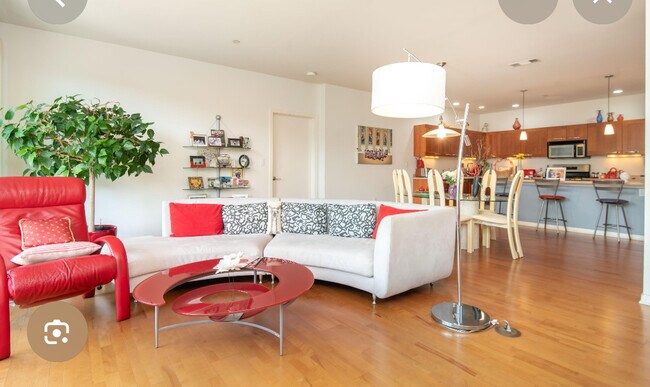 Foto del edificio - 1522 N Prospect Ave