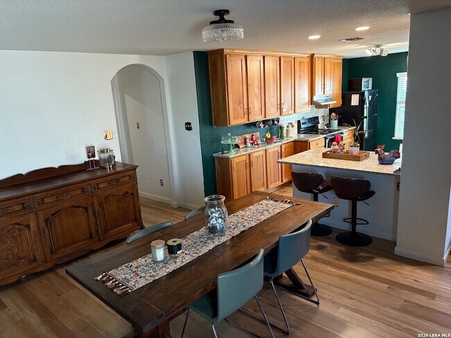 Foto del edificio - 7319 Turnbow