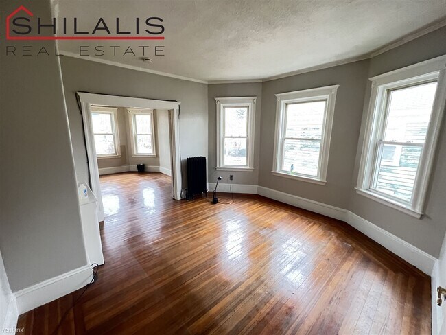 Foto del edificio - 2 br, 1 bath 4plex - 111 Chadwick St Unit ...