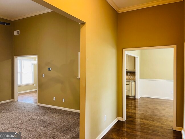 Building Photo - 70 Indian Bluff Dr