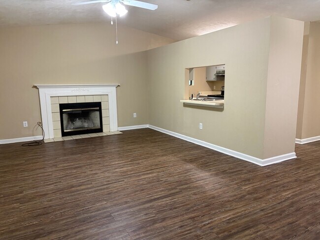 Foto del edificio - 1500 Belmont Trace