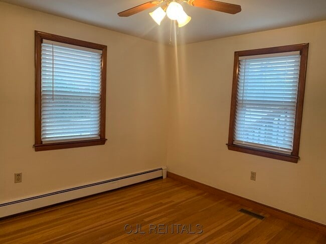 Foto del edificio - 48-58 Edge Hill Rd