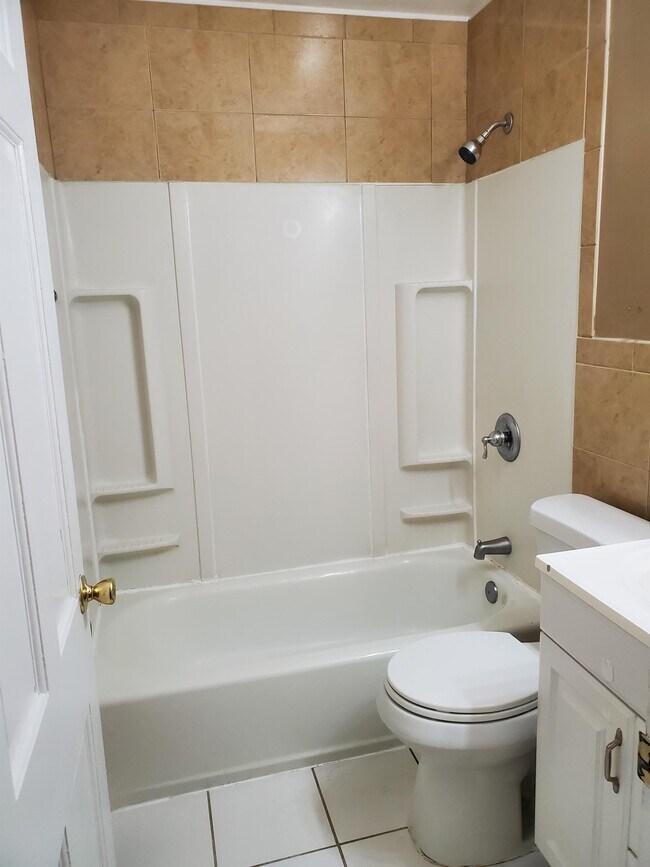 Foto del edificio - 6040 Cascade Dr