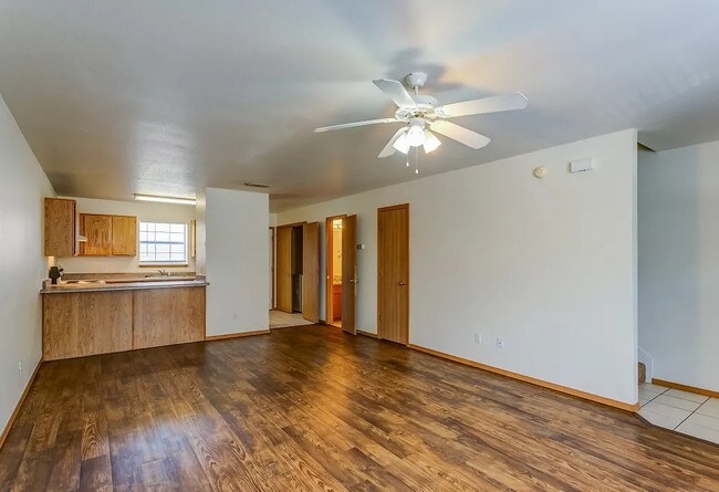 Living Room - 1042 Palisades Ave