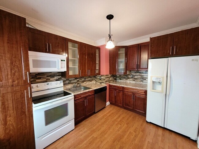 Building Photo - 16 Belvedere Gardens